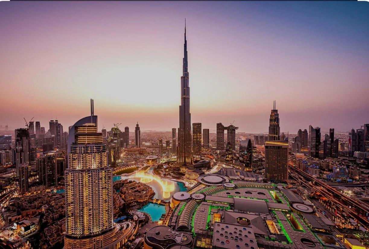 Royal House Capsule Hotel Dubai Eksteriør billede